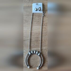 Silver and Cream Western Necklace and Earring Set